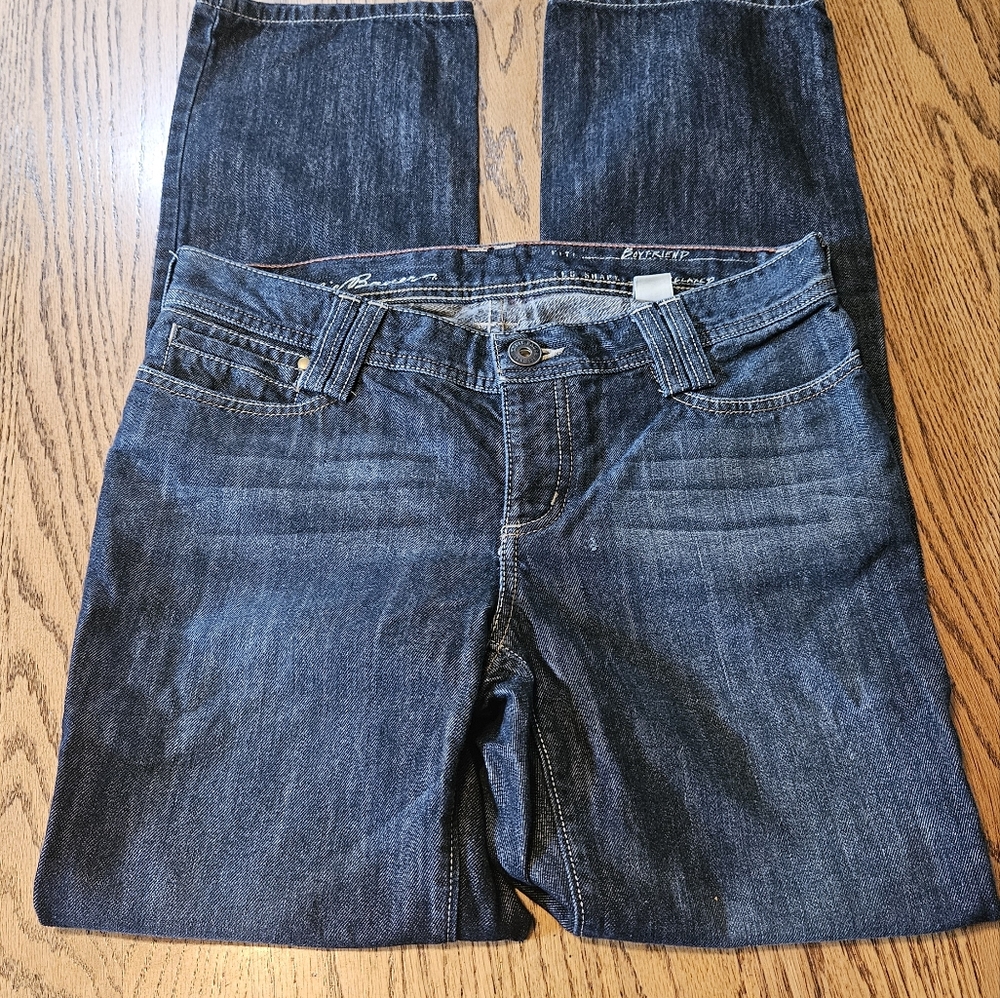Eddie Bauer button fly size 6 boyfriend relaxed jeans. Like new - Picture 3 of 12